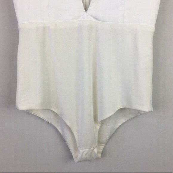 AQAQ La Rocha‎ White Multi Strap Plunge Deep V Bodysuit Vixen MobWife Angel - Picture 4 of 8